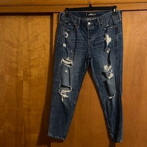 Hollister Vintage Distressed Boyfriend Jeans